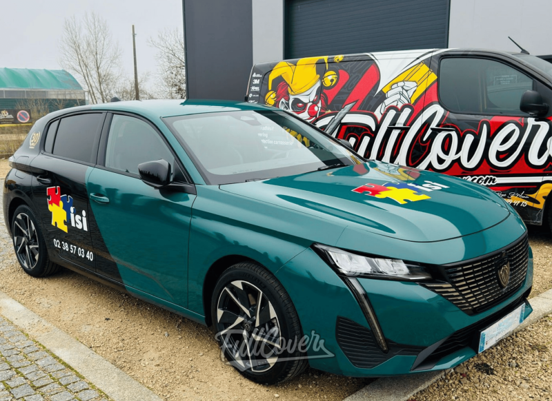 Marquage publicitaire sur la flotte de véhicules pour ISI ELEC réalisé à 45750 Saint-Pryvé-Saint-Mesmin près de St-Denis-de-l’Hôtel