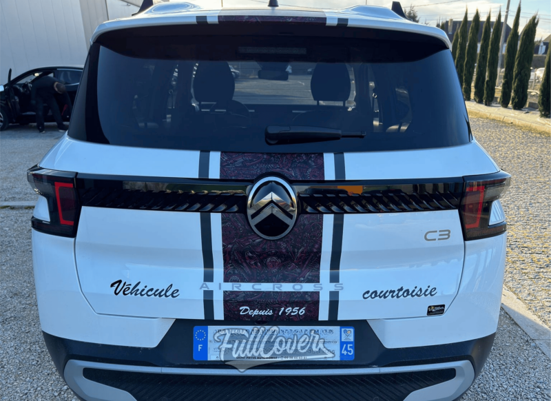 Marquage publicitaire sur Citroën C3 Aircross pour Clinic Auto à 45750 Saint-Pryvé-Saint-Mesmin