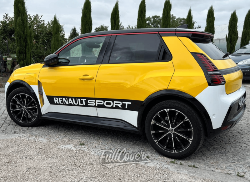 Personnalisation Renault 5 avec films noirs et blancs brillants Arlon près de Saint-Pryvé-Saint-Mesmin