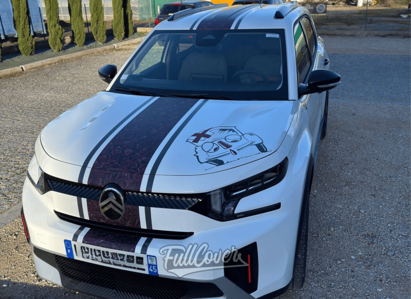 Marquage publicitaire sur Citroën C3 Aircross pour Clinic Auto à 45750 Saint-Pryvé-Saint-Mesmin