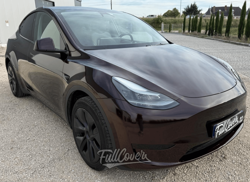 Covering total Tesla Model 3 avec film Hexis pour finition satinée premium près de Saint-Pryvé-Saint-Mesmin