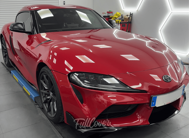 Film de protection carrosserie XPEL Fusion sur Toyota Supra GR avec pose partielle avant à Orléans