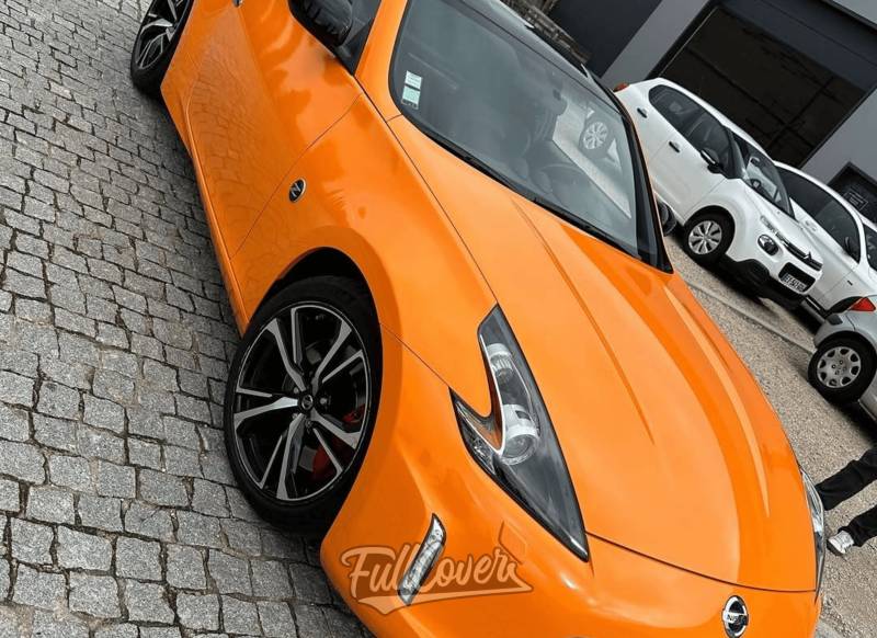 Nissan 370 Z aile gauche