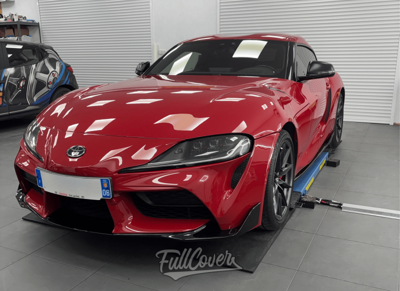 Film de protection carrosserie XPEL Fusion sur Toyota Supra GR avec pose partielle avant à Orléans