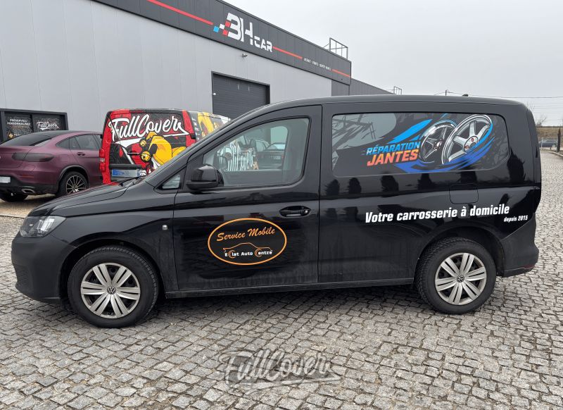 Deuxième collaboration réussie avec Éclat Auto Centre : flocage complet de leur camion utilitaire à Orléans