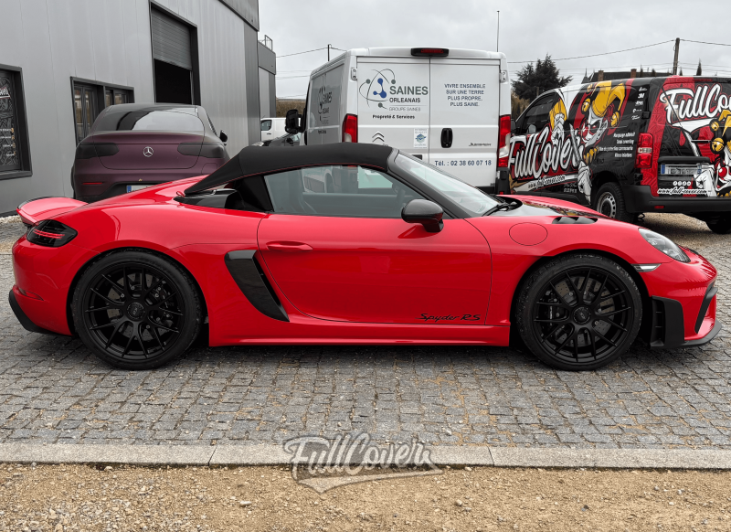 PPF intégral haute performance pour Porsche 718 Spyder RS dans le Loiret
